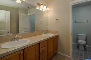 1478 SE Gifford St, Salem, OR 97317 - Photo 21