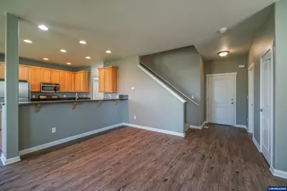 1478 SE Gifford St, Salem, OR 97317 - Photo 3