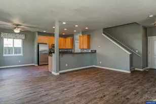 1478 SE Gifford St, Salem, OR 97317 - Photo 5