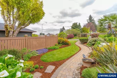 5240 Chapman St S, Salem, OR 97306 - Photo 43