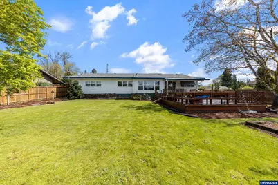 693 SW Hayter St, Dallas, OR 97338 - Photo 35