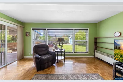 693 SW Hayter St, Dallas, OR 97338 - Photo 23