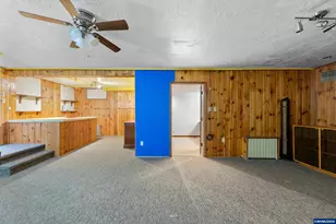 693 SW Hayter St, Dallas, OR 97338 - Photo 27