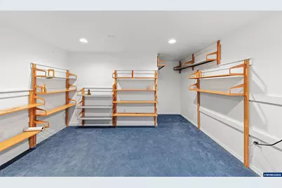 693 SW Hayter St, Dallas, OR 97338 - Photo 31