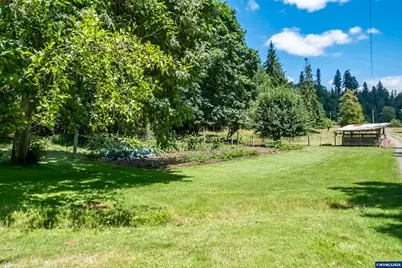42038 Clark Smith Dr, Lebanon, OR 97355 - Photo 3
