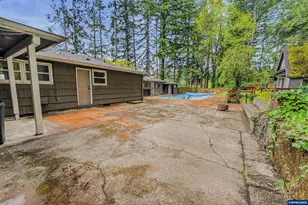 203 5th Ave, Sweet Home, OR 97386 - Photo 27