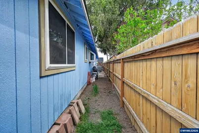 817 2nd Av, Culver, OR 97734 - Photo 29