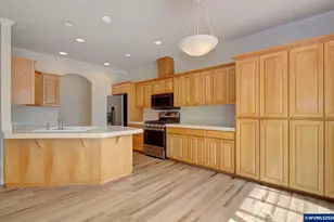 1615 Sisters Ct NW, Salem, OR 97304 - Photo 5