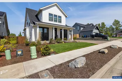 835 Reagan St, Mount Angel, OR 97362 - Photo 3