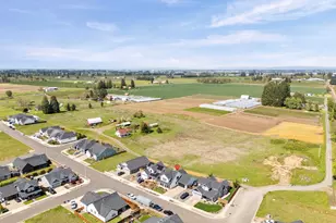 835 Reagan St, Mount Angel, OR 97362 - Photo 49