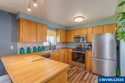 1218 SW Bryson St, Dallas, OR 97338 - Photo 11
