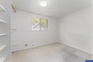 42705 N River Dr, Sweet Home, OR 97386 - Photo 17