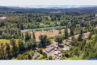 42705 North River Dr, Sweet Home, OR 97386 - Photo 31