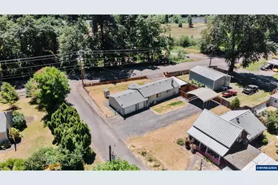42705 North River Dr, Sweet Home, OR 97386 - Photo 3