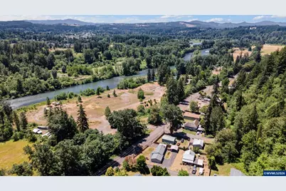 42705 North River Dr, Sweet Home, OR 97386 - Photo 33
