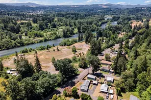 42705 N River Dr, Sweet Home, OR 97386 - Photo 33