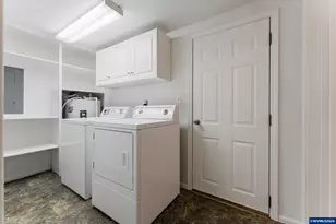 42705 N River Dr, Sweet Home, OR 97386 - Photo 19