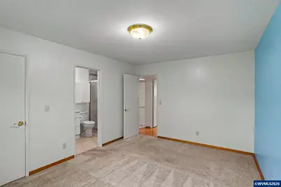 2465 Crestview Dr S, Salem, OR 97302 - Photo 29