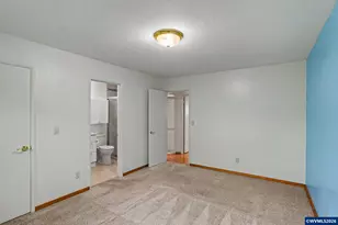 2465 Crestview Dr S, Salem, OR 97302 - Photo 29