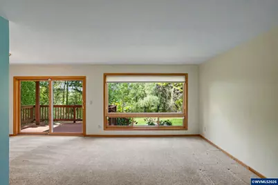 2465 Crestview Dr S, Salem, OR 97302 - Photo 11