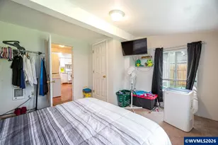 705 W B St, Lebanon, OR 97355 - Photo 23
