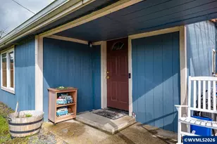 705 W B St, Lebanon, OR 97355 - Photo 7