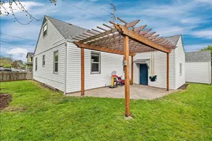 357 E St, Independence, OR 97351 - Photo 31