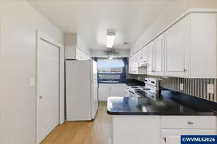 1208 28th Av SE, Albany, OR 97322 - Photo 7
