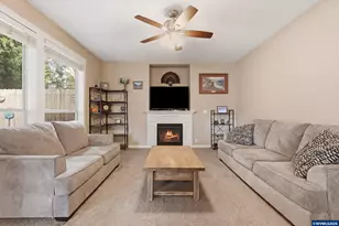 301 SW Bell Dr, Dallas, OR 97338 - Photo 5