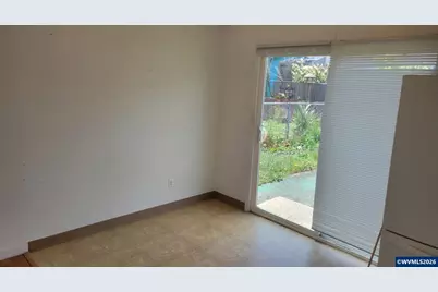 945 N 4th St, Aumsville, OR 97325 - Photo 3