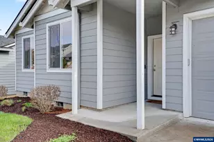 415 NW 6th St, Willamina, OR 97396 - Photo 3