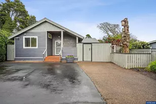 1626 NW 21st St, Lincoln City, OR 97367 - Photo 31