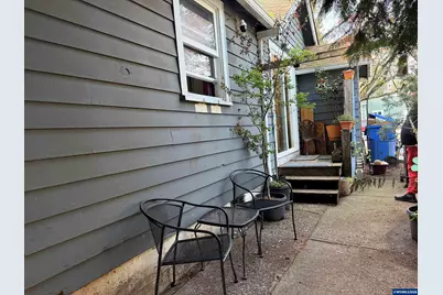 1018 7th St NW, Salem, OR 97304 - Photo 17