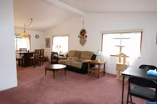 2752 Oakland Lp SE, Salem, OR 97317 - Photo 3