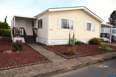 2752 Oakland Lp SE, Salem, OR 97317 - Photo 1