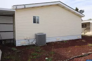 2752 Oakland Lp SE, Salem, OR 97317 - Photo 17