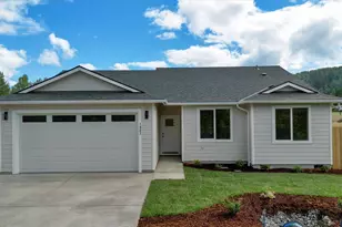 1027 42nd Ave, Sweet Home, OR 97386 - Photo 1