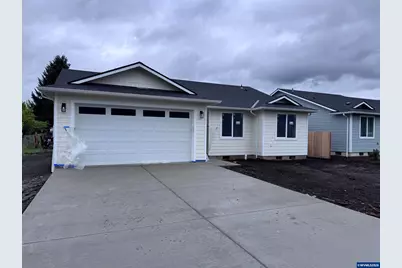 1027 42nd Av, Sweet Home, OR 97386 - Photo 1
