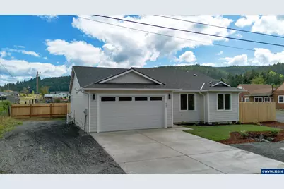 1027 42nd Av, Sweet Home, OR 97386 - Photo 3