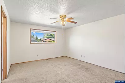 1740 Vanderbeck Ln, Woodburn, OR 97071 - Photo 21