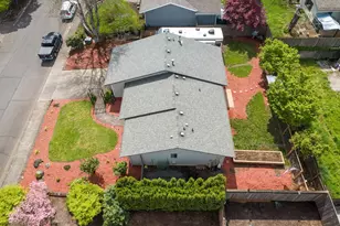 5021 Daniel St S, Salem, OR 97306 - Photo 13