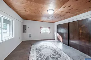 48785 Santiam Hwy, Sweet Home, OR 97329 - Photo 29