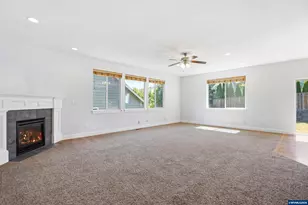 1964 Jamison Dr SE, Salem, OR 97306 - Photo 11