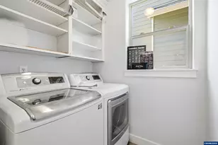 1964 Jamison Dr SE, Salem, OR 97306 - Photo 21