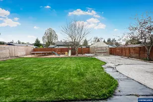 221 E 16th St, Lafayette, OR 97127 - Photo 39