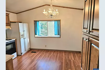 612 N Cascade (#25) Dr, Woodburn, OR 97071 - Photo 7