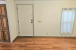 612 N Cascade (#25) Dr, Woodburn, OR 97071 - Photo 3