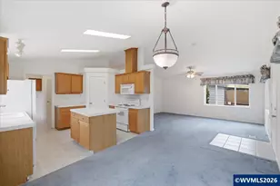 3398 Snow Peak Pl, Lebanon, OR 97355 - Photo 11