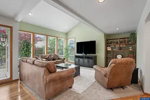 2072 22nd Ave SE, Albany, OR 97322 - Photo 7