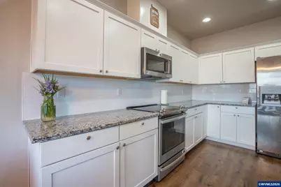 760 S 16th St, Philomath, OR 97370 - Photo 11